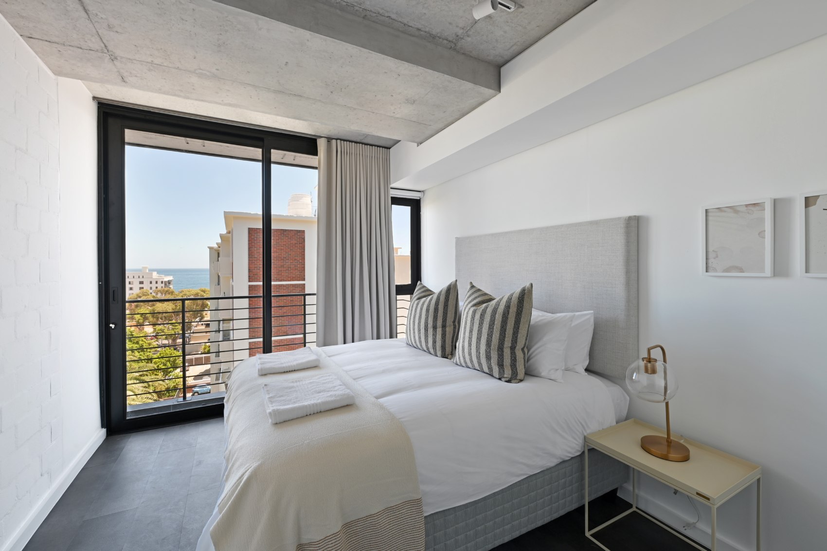 1-Bedroom Apartments  