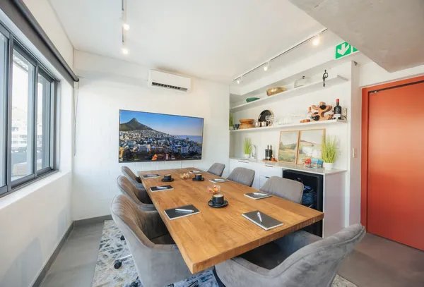 The Strategic Advantage: Serviced Apartment Benefits for Business Travel in 2026